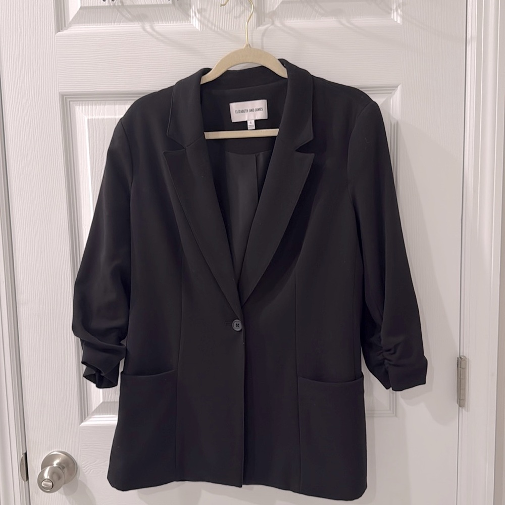 Elizabeth and James black Blazer size small